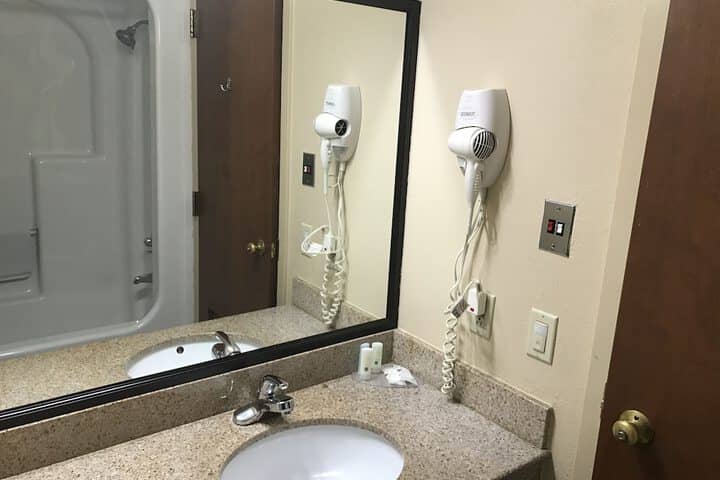 Room 36 of 46