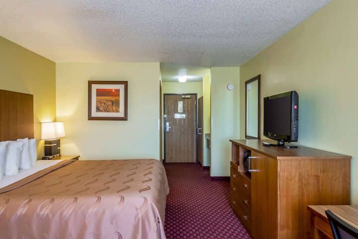Room 15 of 30