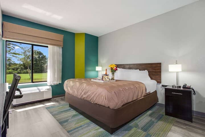 Room 16 of 31