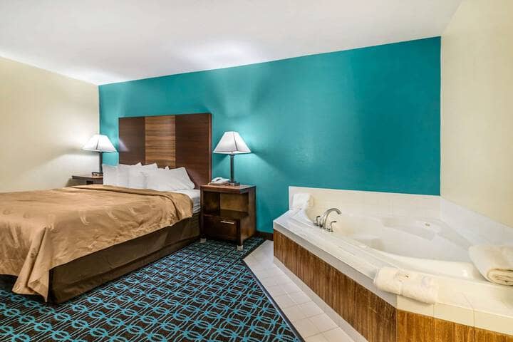 Room 28 of 50