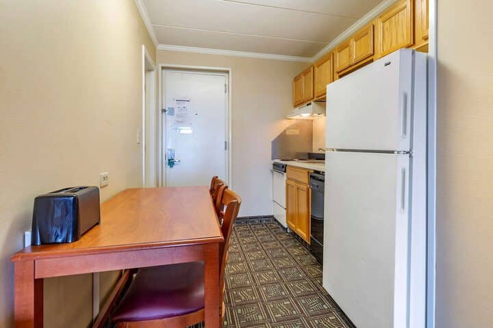 Room 17 of 110