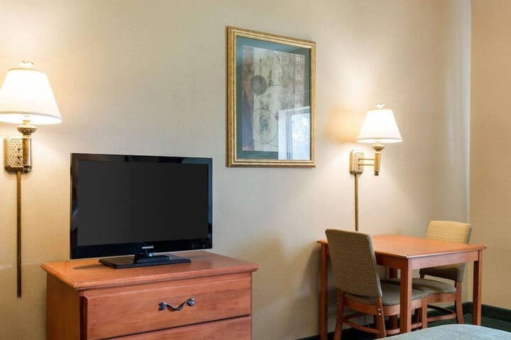 Room 20 of 35