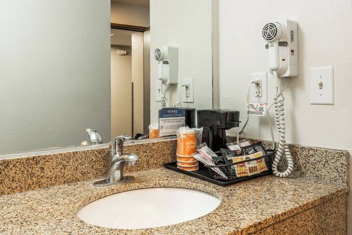 Bathroom sink