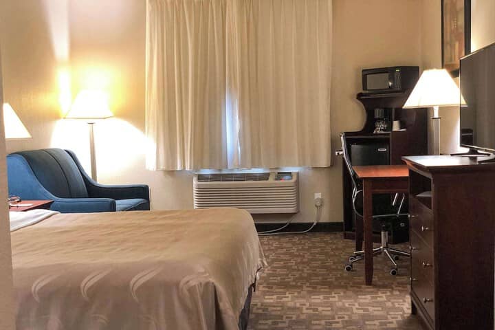 Room 14 of 48