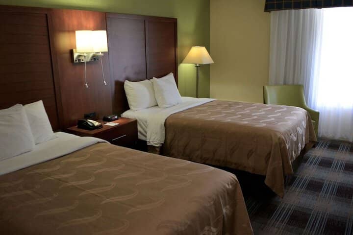 Room 8 of 25
