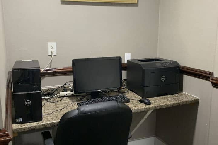 Business Center 37 of 41