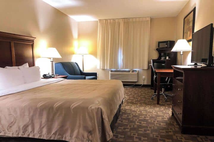 Room 13 of 48