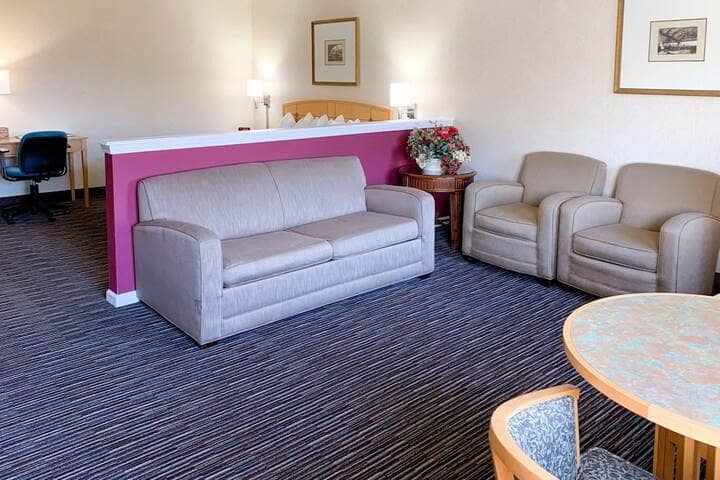 Room 8 of 26