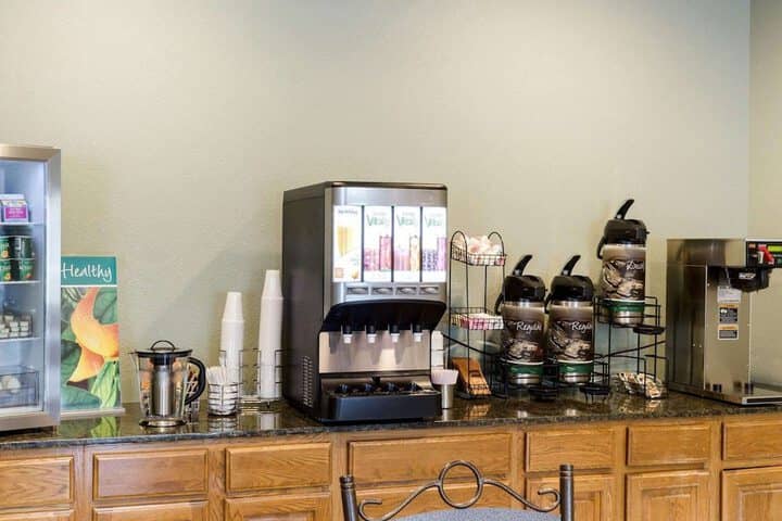 Breakfast/Coffee Service 26 of 35