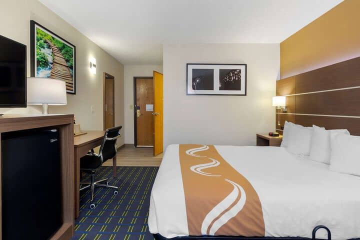 Room 14 of 43