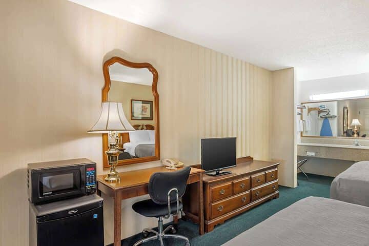 Room 15 of 56