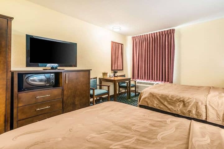 Room 13 of 50