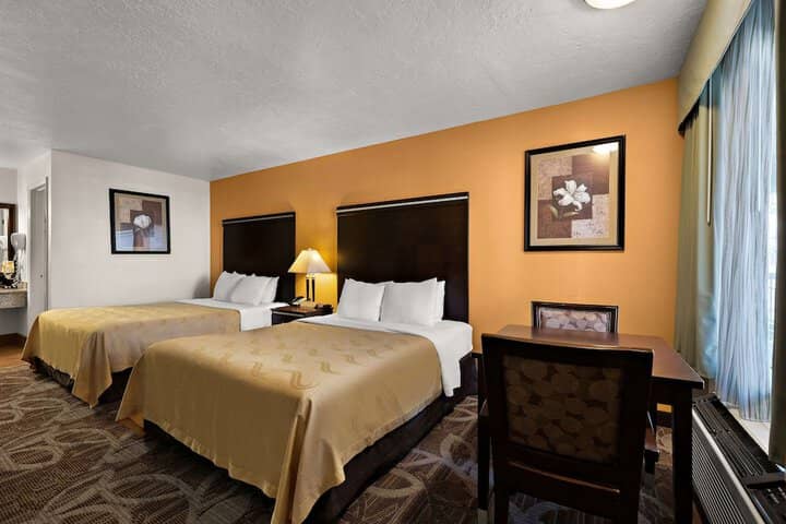 Room 9 of 29