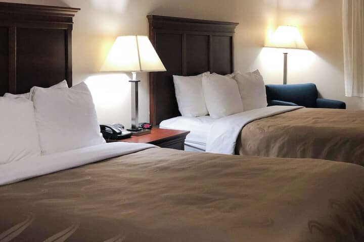 Room 10 of 48