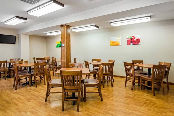 Breakfast area
