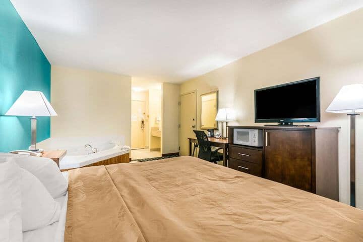 Room 29 of 50