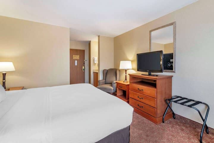 Room 19 of 36