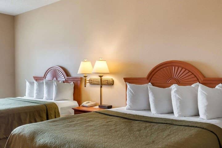 Room 16 of 35