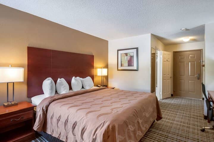 Room 16 of 35