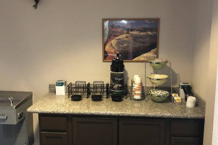 Breakfast/Coffee Service 15 of 20