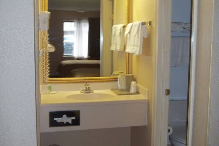 Room 31 of 50