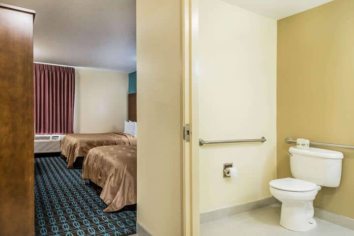 Room 15 of 50