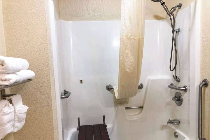 Room 18 of 48