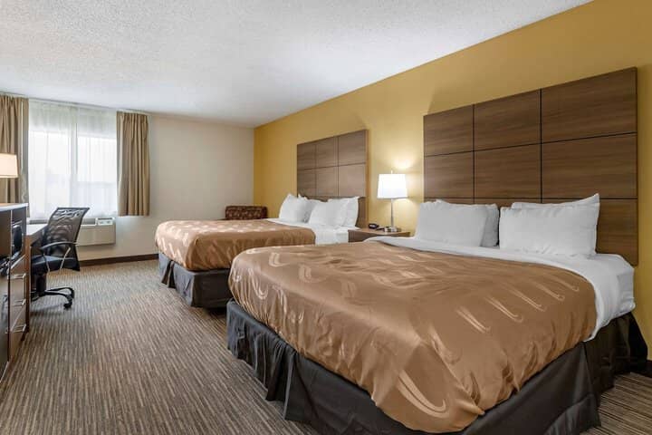 Room 15 of 36