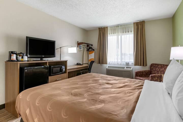 Room 14 of 36