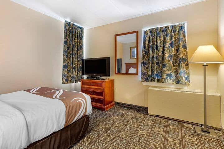 Room 40 of 110