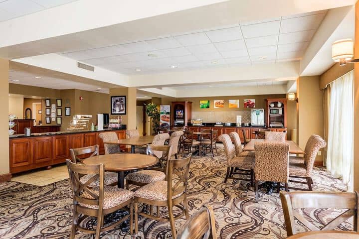 Breakfast area
