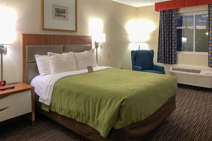 Room 14 of 26