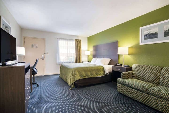 Room 29 of 50