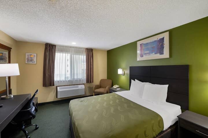 Room 20 of 37