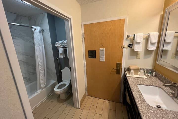 Room 31 of 44