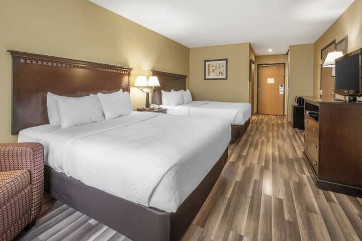 Room 10 of 20