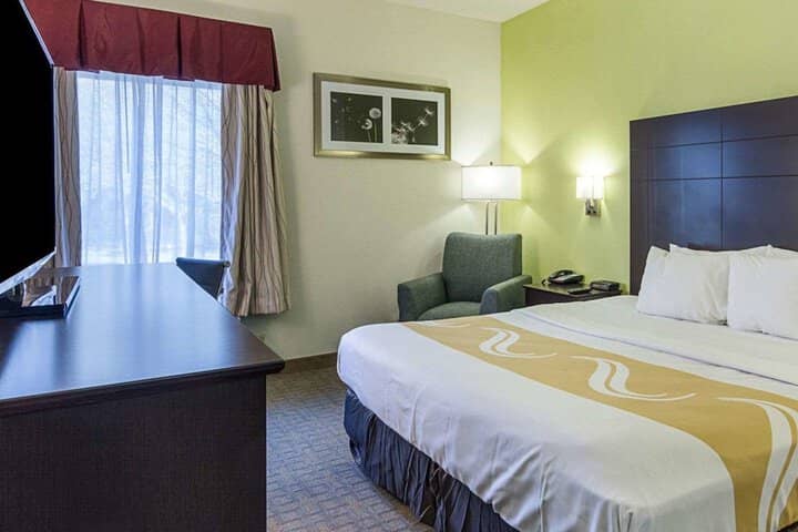 Room 10 of 44