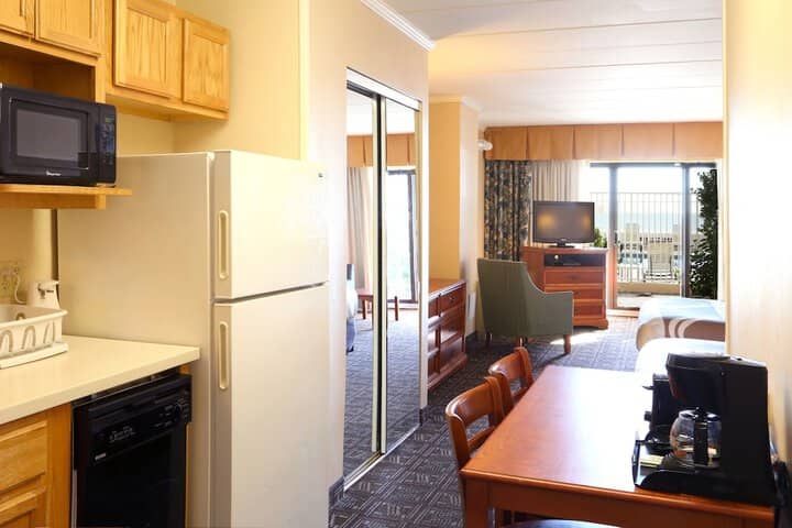 Room 15 of 110