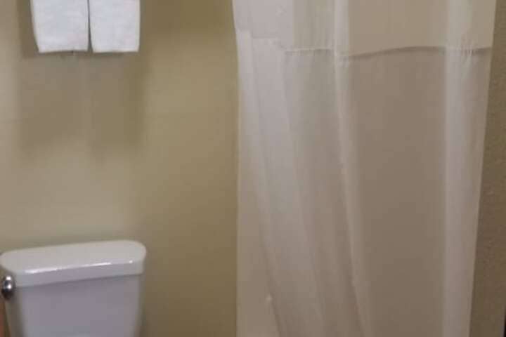 Room 19 of 28