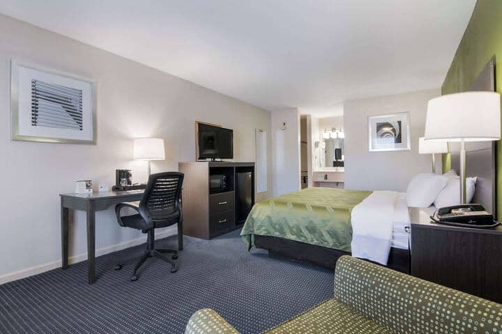Room 19 of 50