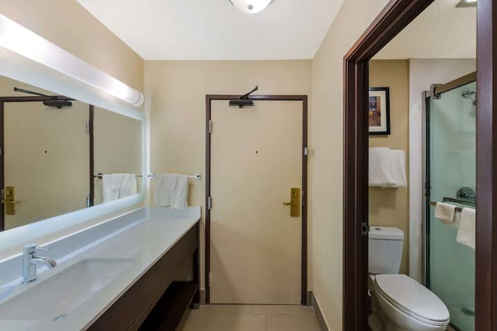 Room 7 of 15