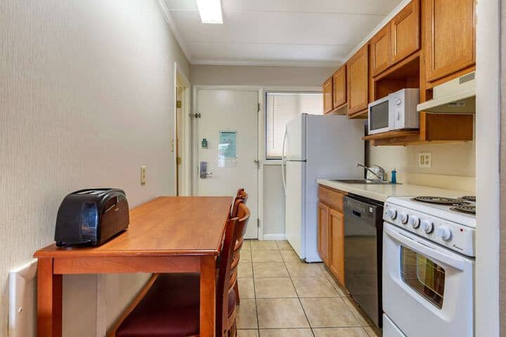 Room 21 of 110