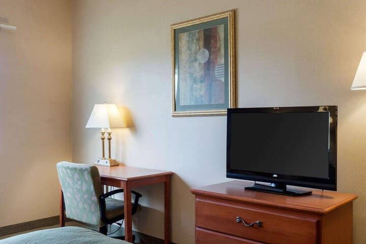 Room 13 of 35