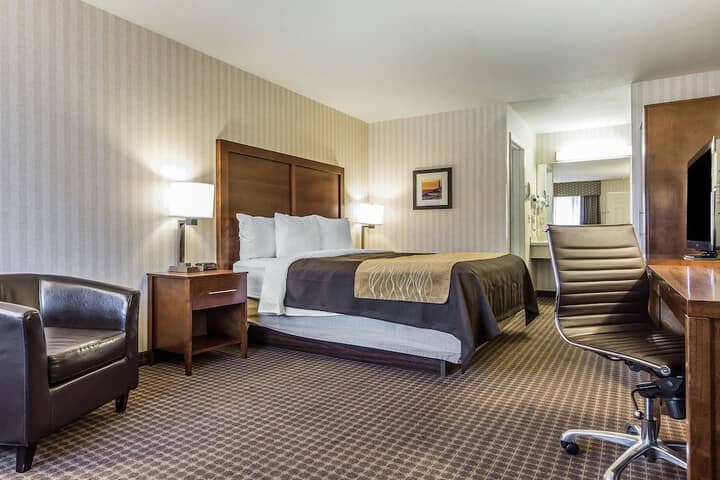 Room 4 of 26
