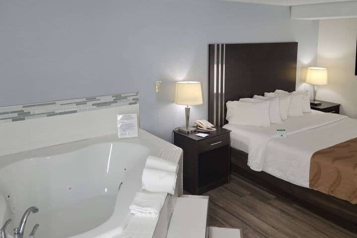 Room 15 of 26
