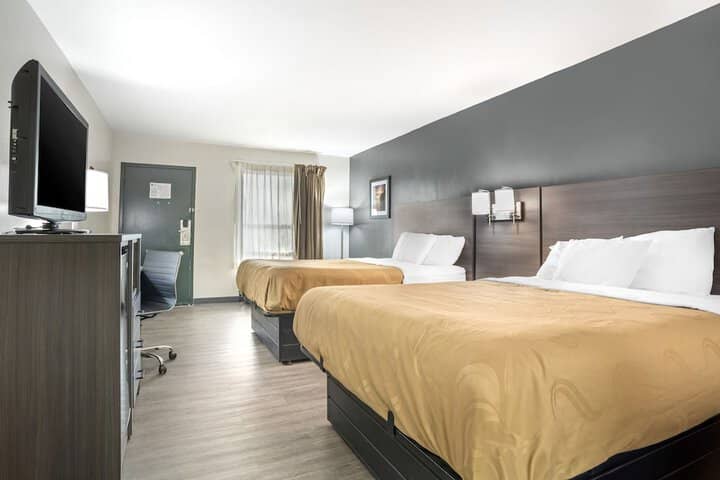 Room 8 of 23