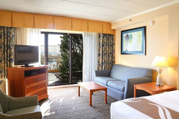 Room 16 of 110