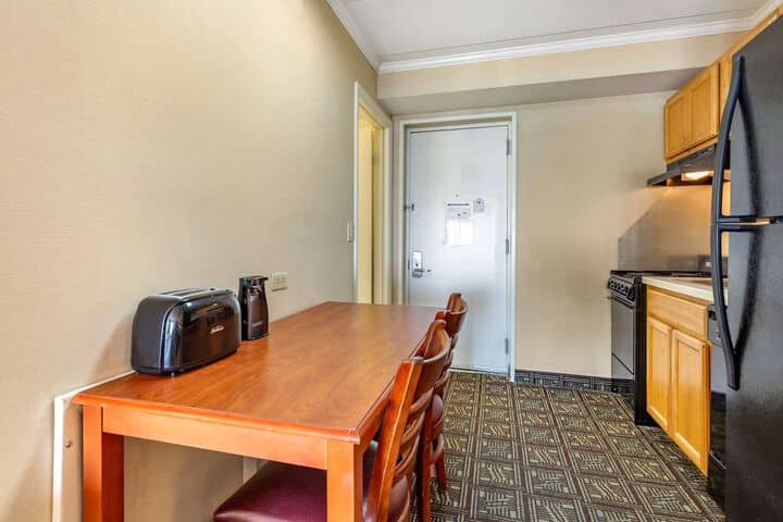 Room 22 of 110