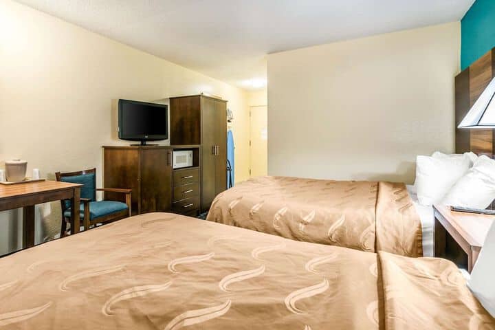 Room 19 of 50