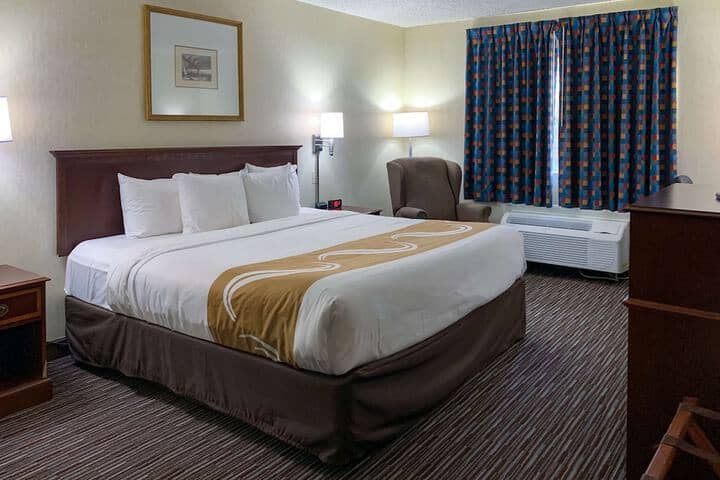 Room 5 of 26